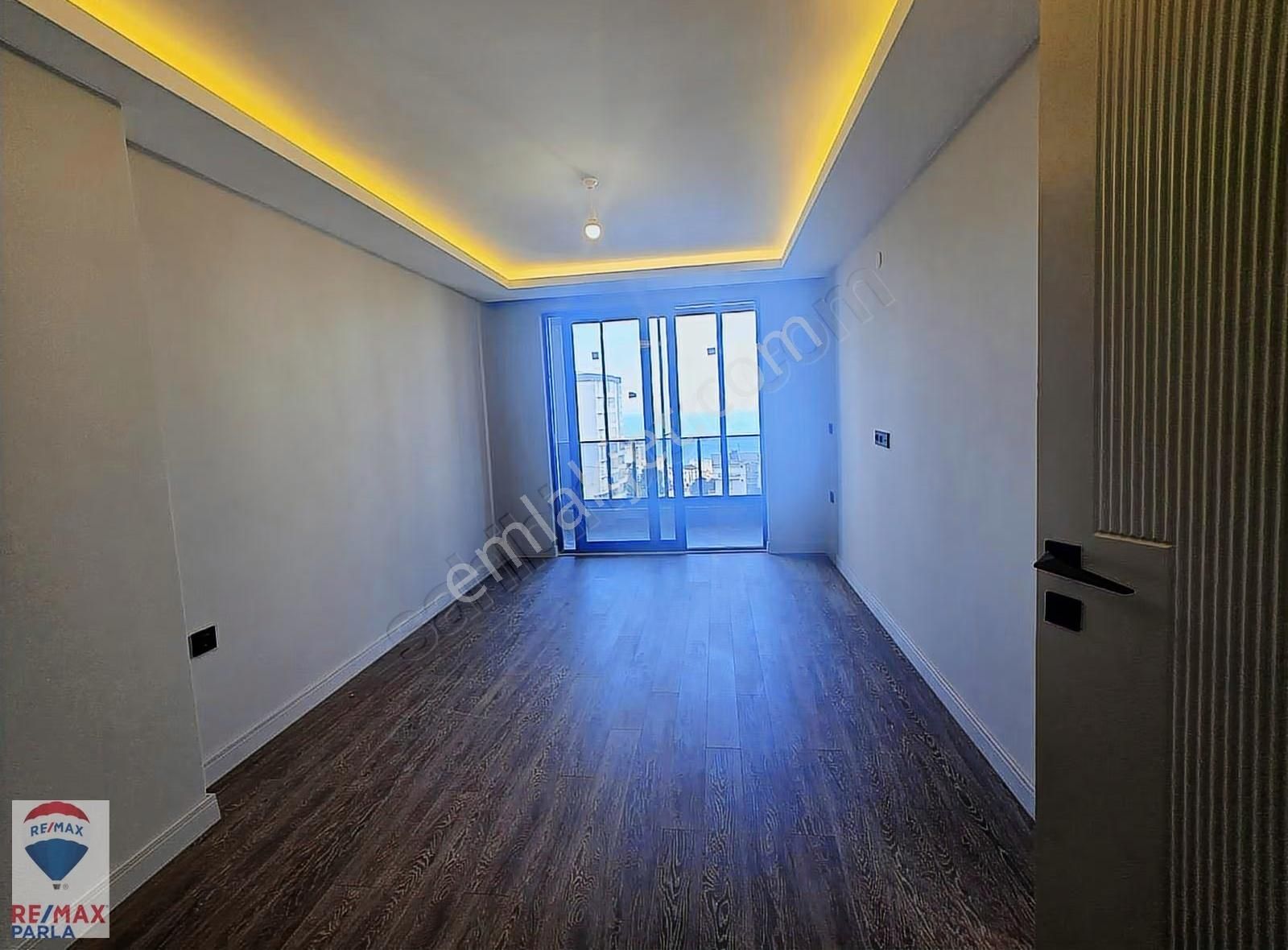 Alanlı Doğumak Tower'da Yüksek Kredili 3+1 Loft Ultralüks Daire - Görsel 23