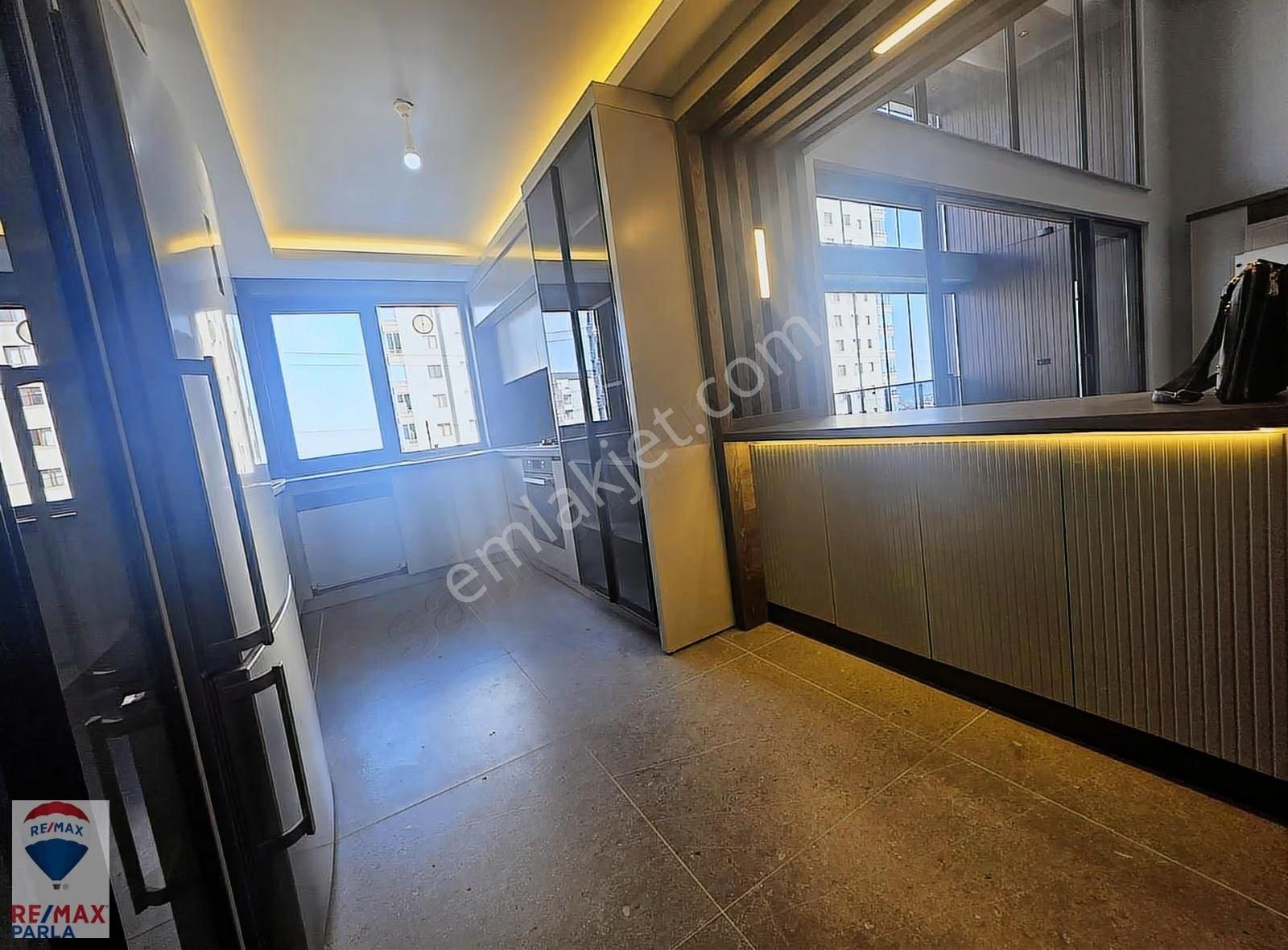 Alanlı Doğumak Tower'da Yüksek Kredili 3+1 Loft Ultralüks Daire - Görsel 7