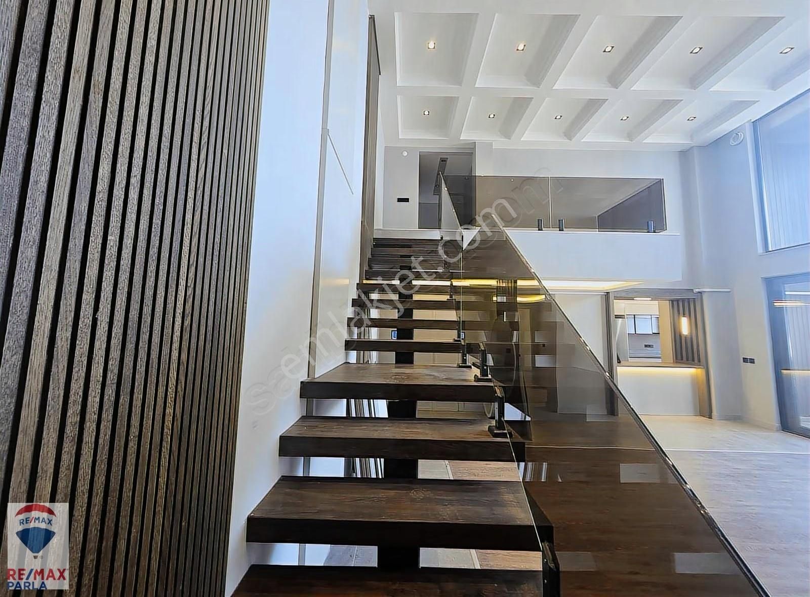 Alanlı Doğumak Tower'da Yüksek Kredili 3+1 Loft Ultralüks Daire - Görsel 17