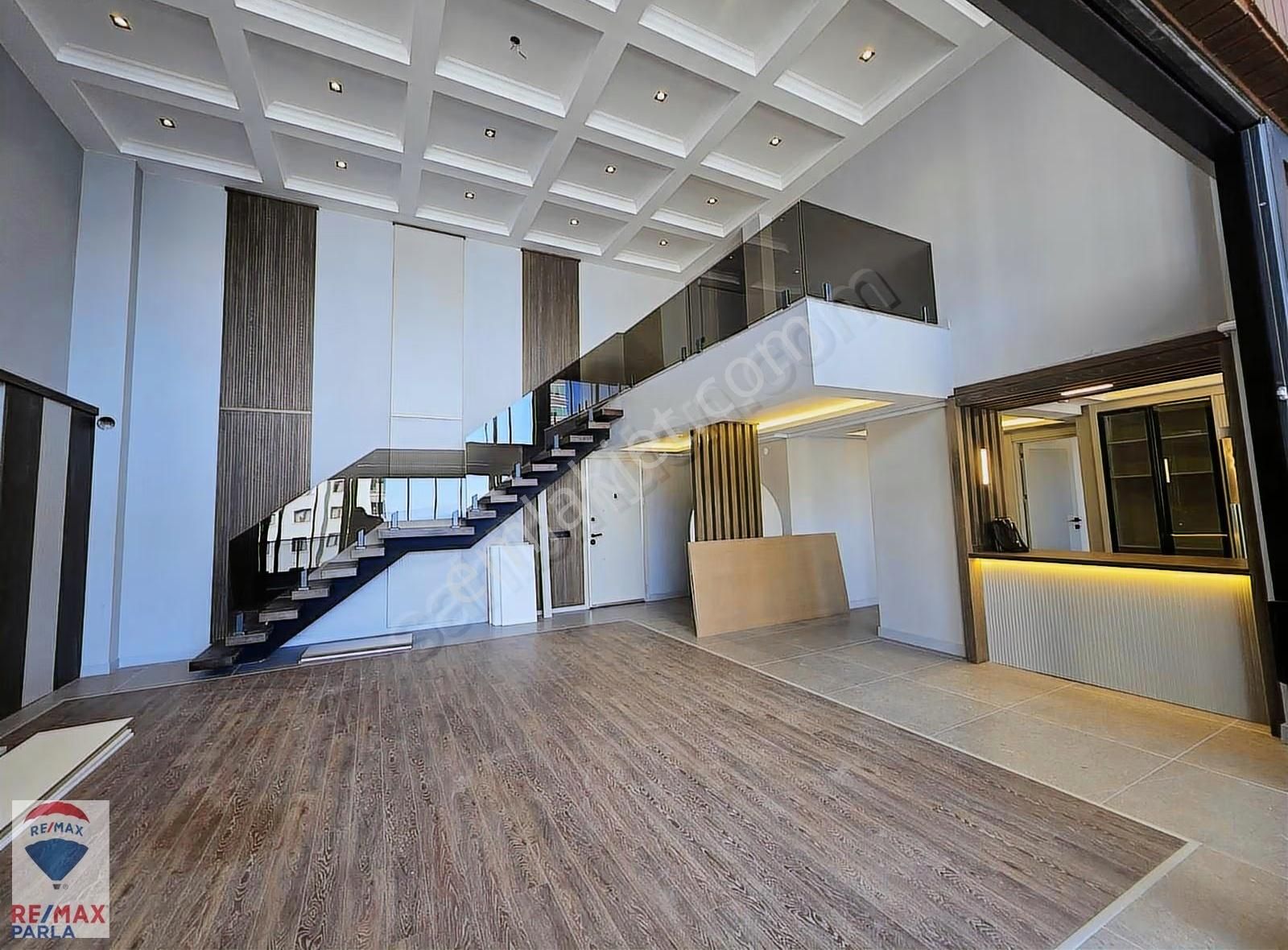 Alanlı Doğumak Tower'da Yüksek Kredili 3+1 Loft Ultralüks Daire - Görsel 20