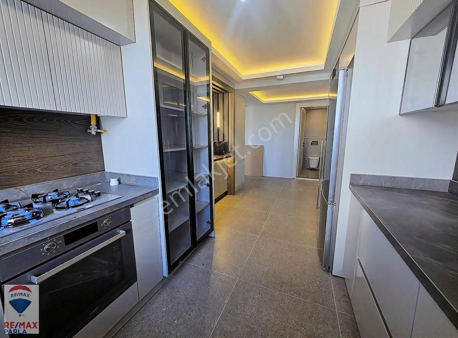 Alanlı Doğumak Tower'da Yüksek Kredili 3+1 Loft Ultralüks Daire - Görsel 32