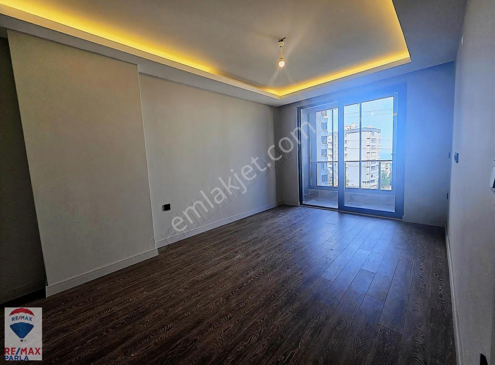 Alanlı Doğumak Tower'da Yüksek Kredili 3+1 Loft Ultralüks Daire - Görsel 9