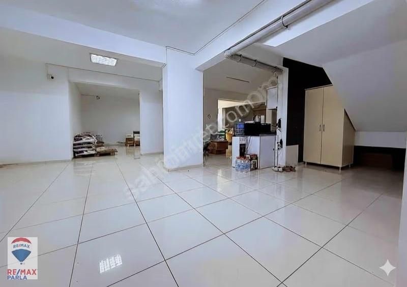 █ Cağaloglu Cephe / 250 M2 Depolu Ve Kiracılı Dükkan █ - Görsel 2