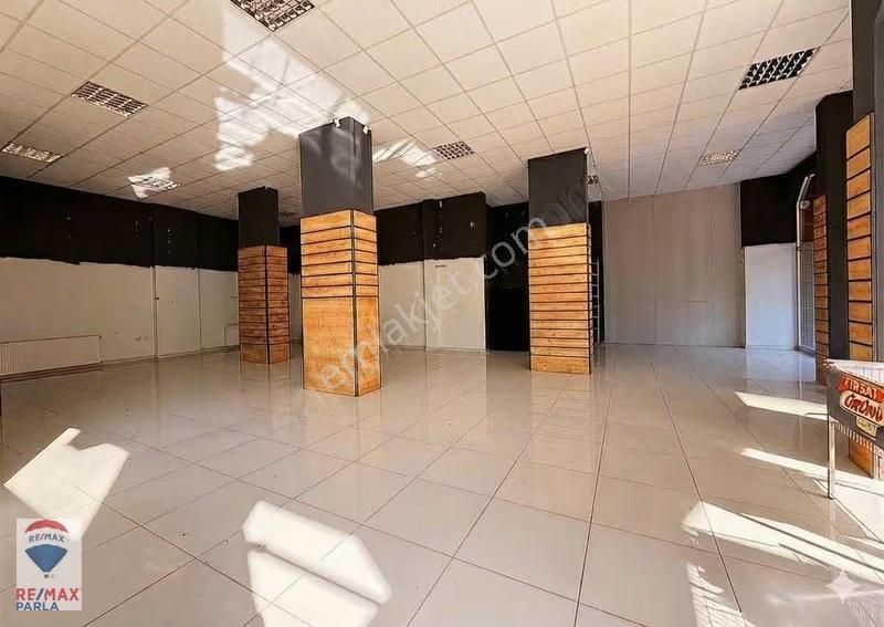 █ Cağaloglu Cephe / 250 M2 Depolu Ve Kiracılı Dükkan █