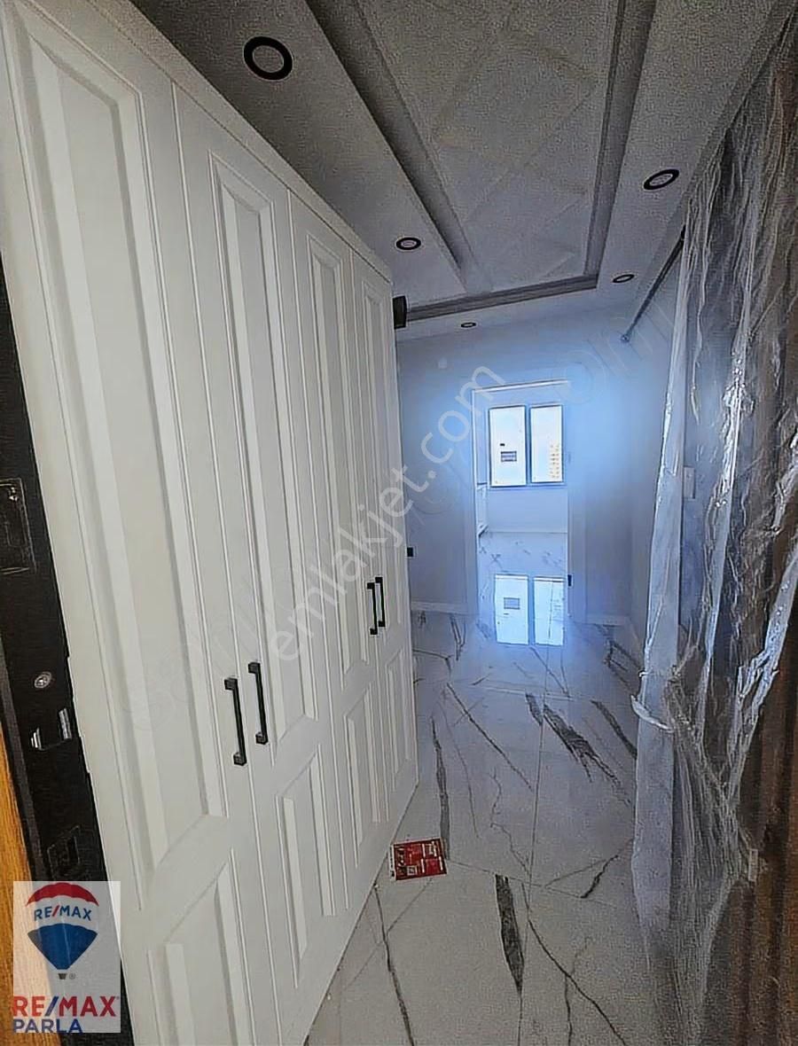 Büyükkolpınar'da Deniz Manzaralı Satılık Fırsat 2+1 Daire - Görsel 18