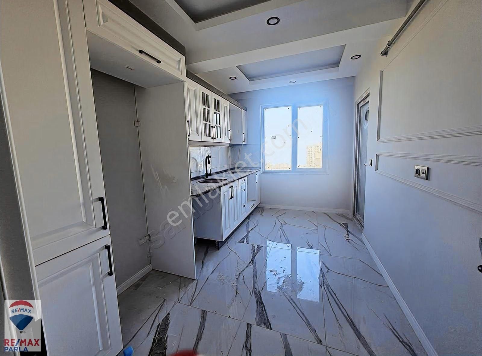 Büyükkolpınar'da Deniz Manzaralı Satılık Fırsat 2+1 Daire - Görsel 9