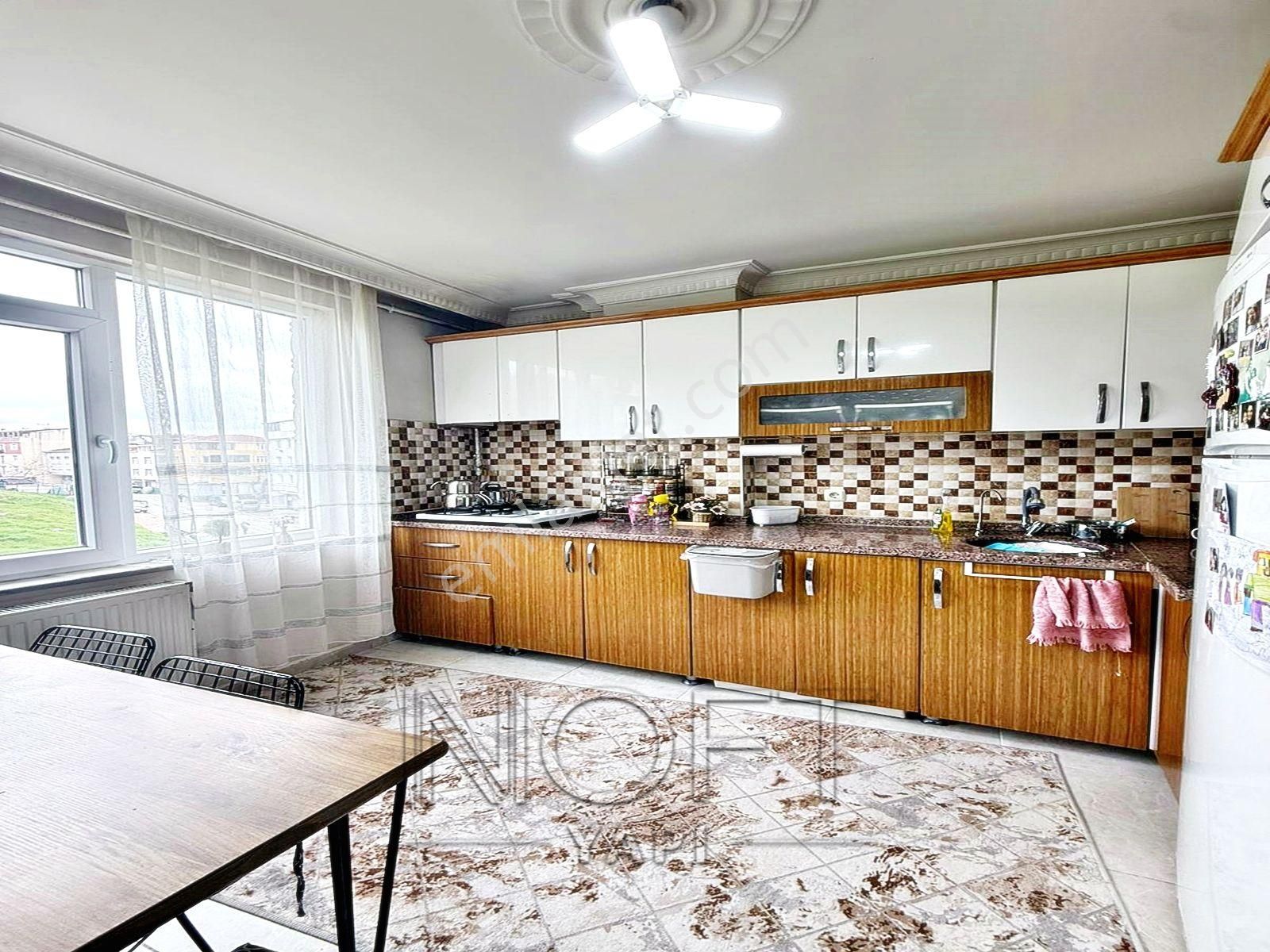 Esenyurt Kıraç Hürriyet Mahallesi Satılık 2+1 120 M² Arakat Daire Güney Cephe Geniş Ve Ferah Fırsat - Görsel 12