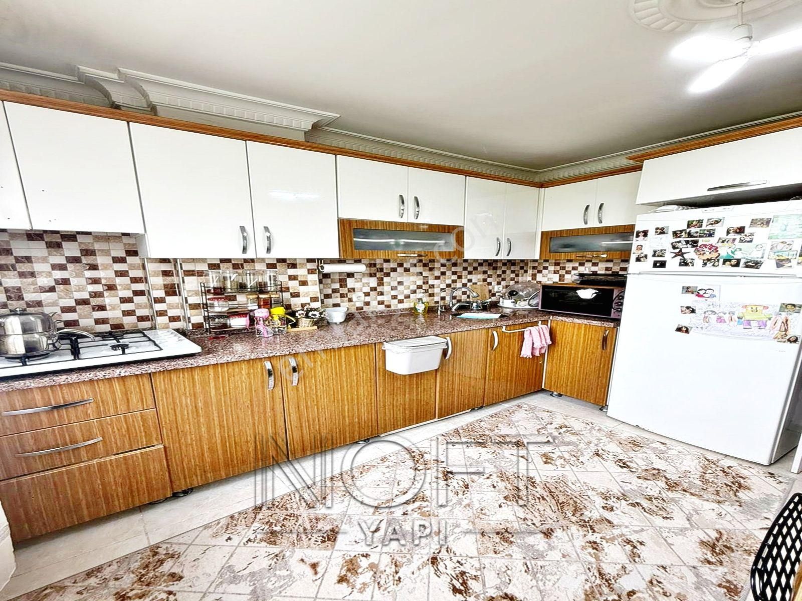 Esenyurt Kıraç Hürriyet Mahallesi Satılık 2+1 120 M² Arakat Daire Güney Cephe Geniş Ve Ferah Fırsat - Görsel 3