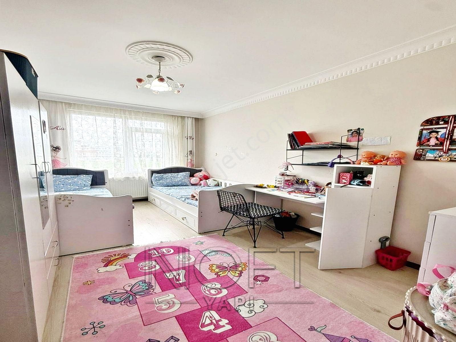 Esenyurt Kıraç Hürriyet Mahallesi Satılık 2+1 120 M² Arakat Daire Güney Cephe Geniş Ve Ferah Fırsat - Görsel 13