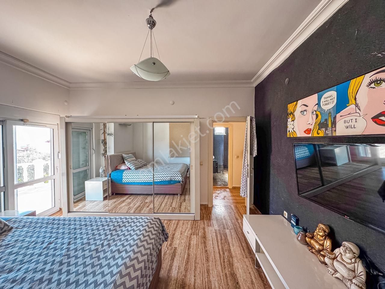 Alanya Tepe'de Manzaralı 3+1 Lüks Villa Geniş Yaşam Alanı - Görsel 4