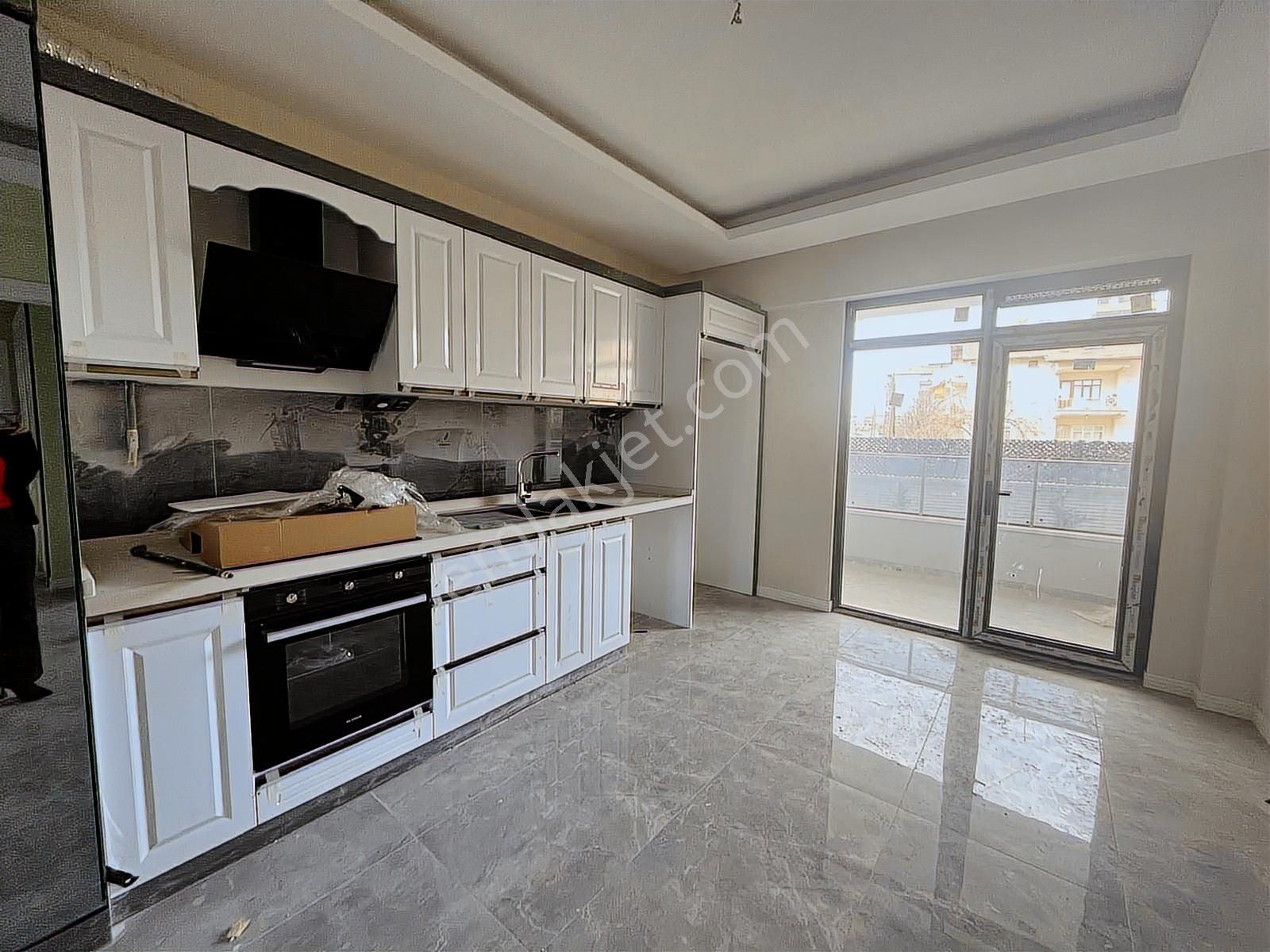 Büyükkumköprü Caddesinde Sıfır 3+1 Tam Donanımlı Daire - Görsel 25