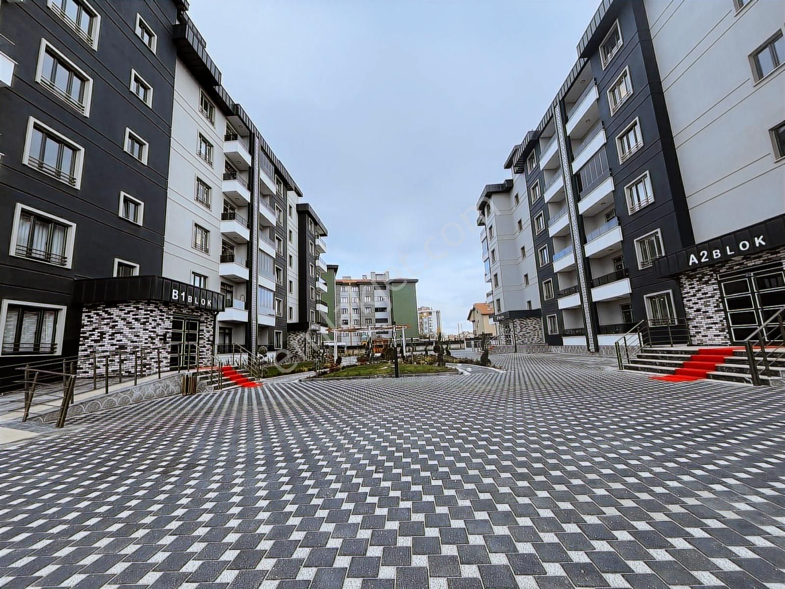 Büyükkumköprü Caddesinde Sıfır 3+1 Tam Donanımlı Daire