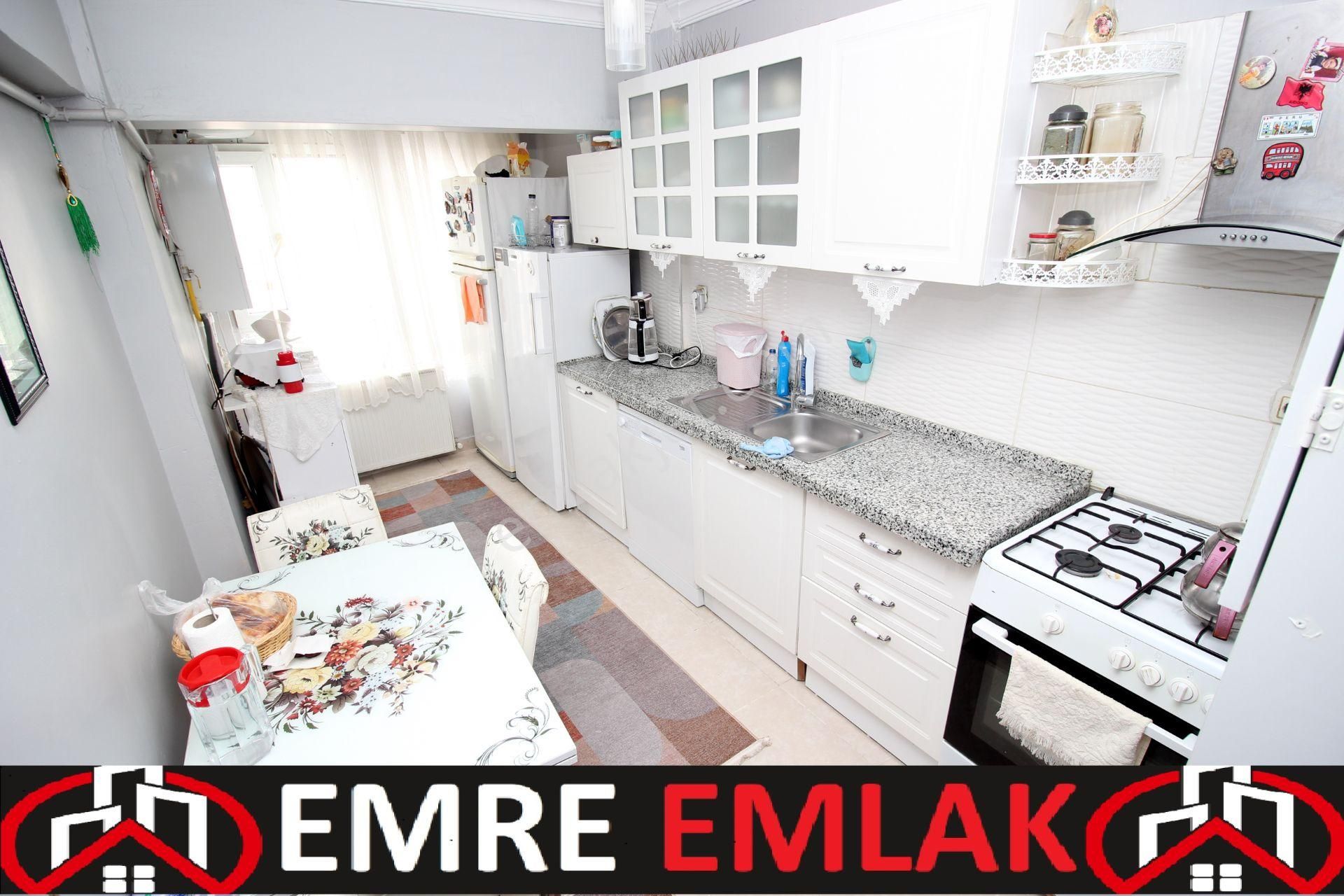 Emre Emlak'tan Mareşal Çakmak'ta Katta Ön Cephe Satılık 3+1 Daire