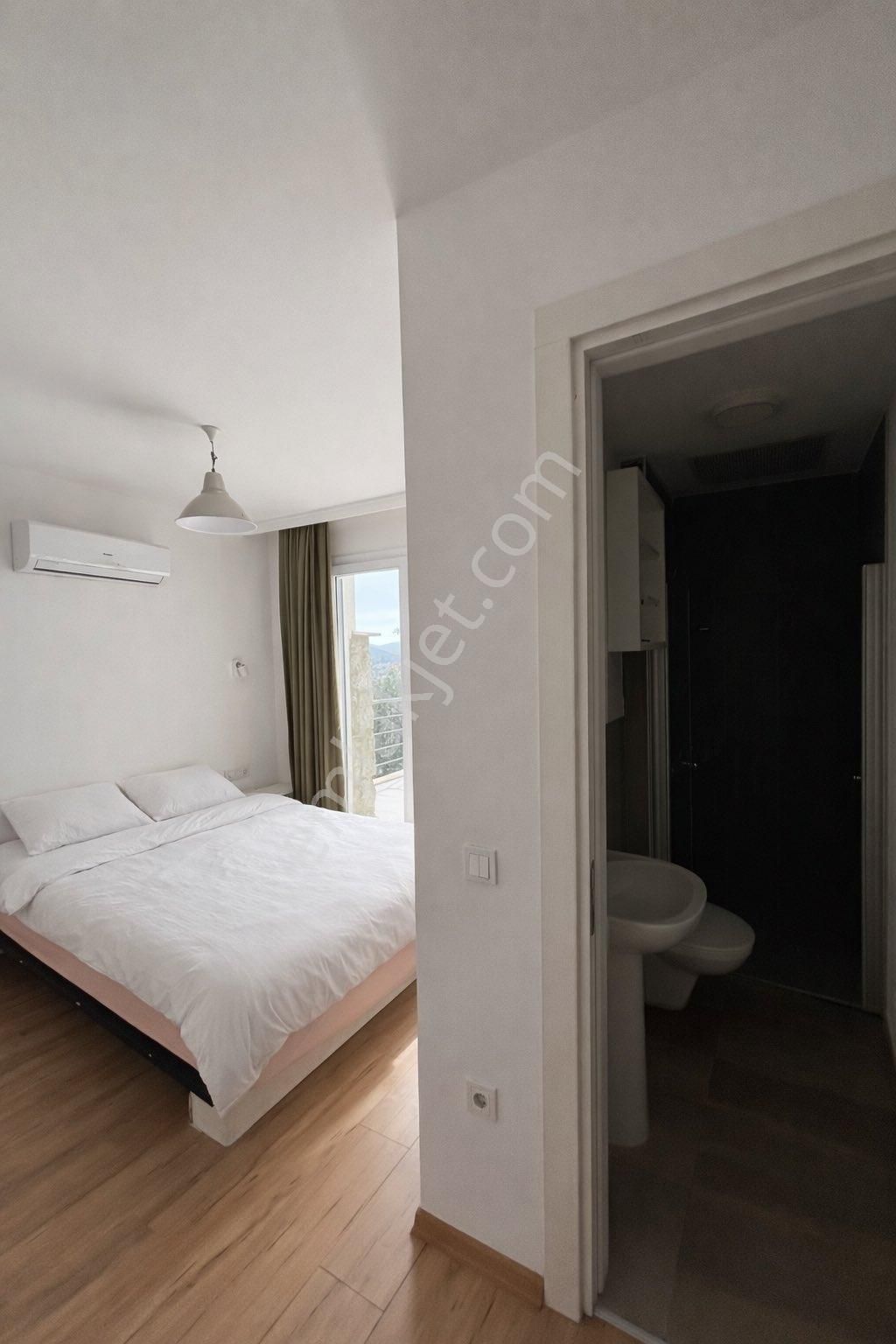 Bodrum Merkezde Yıllık Kiralık 3+1 Büyük Tipi Daire - Görsel 10