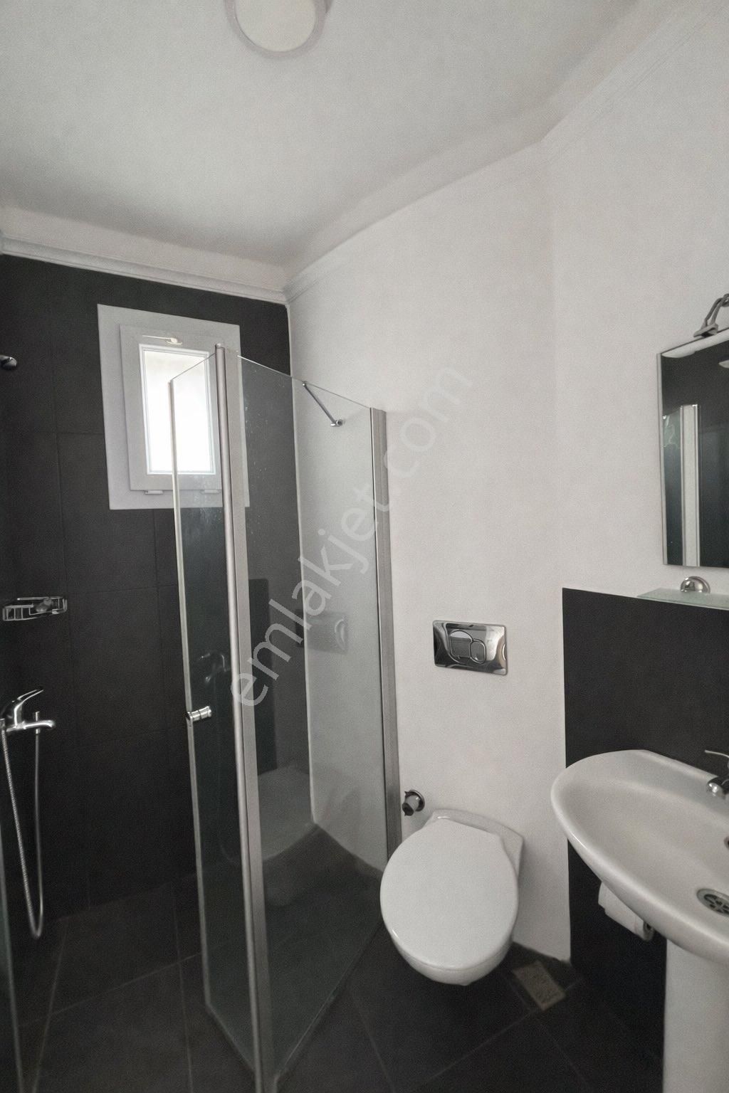 Bodrum Merkezde Yıllık Kiralık 3+1 Büyük Tipi Daire - Görsel 7