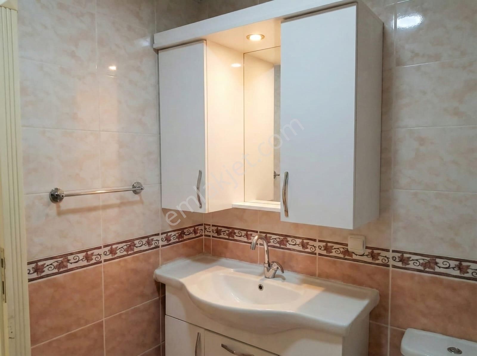 Çankaya Karapınar'da Yeni Boyalı, Masrafsız, Düz Giriş 3+1 Daire - Görsel 11