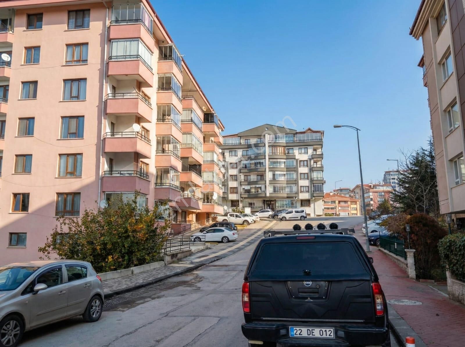 Çankaya Karapınar'da Yeni Boyalı, Masrafsız, Düz Giriş 3+1 Daire - Görsel 27