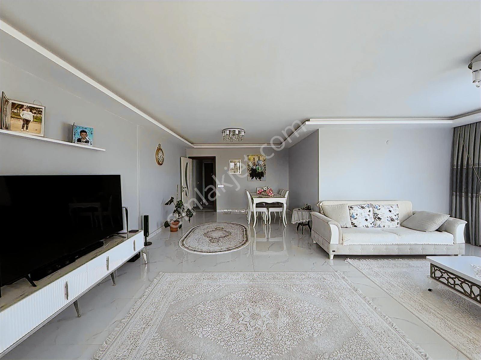 Remax Pin'den Kızılcaköyde 60 Metre Yol Cepheli Havuzlu Villa - Görsel 11