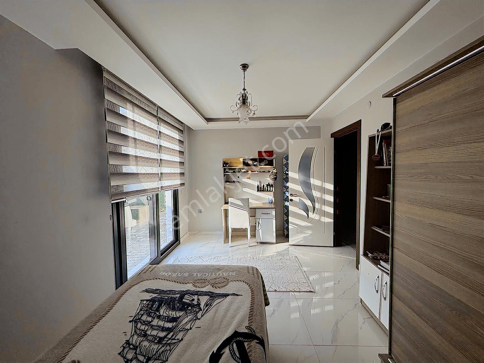 Remax Pin'den Kızılcaköyde 60 Metre Yol Cepheli Havuzlu Villa - Görsel 30