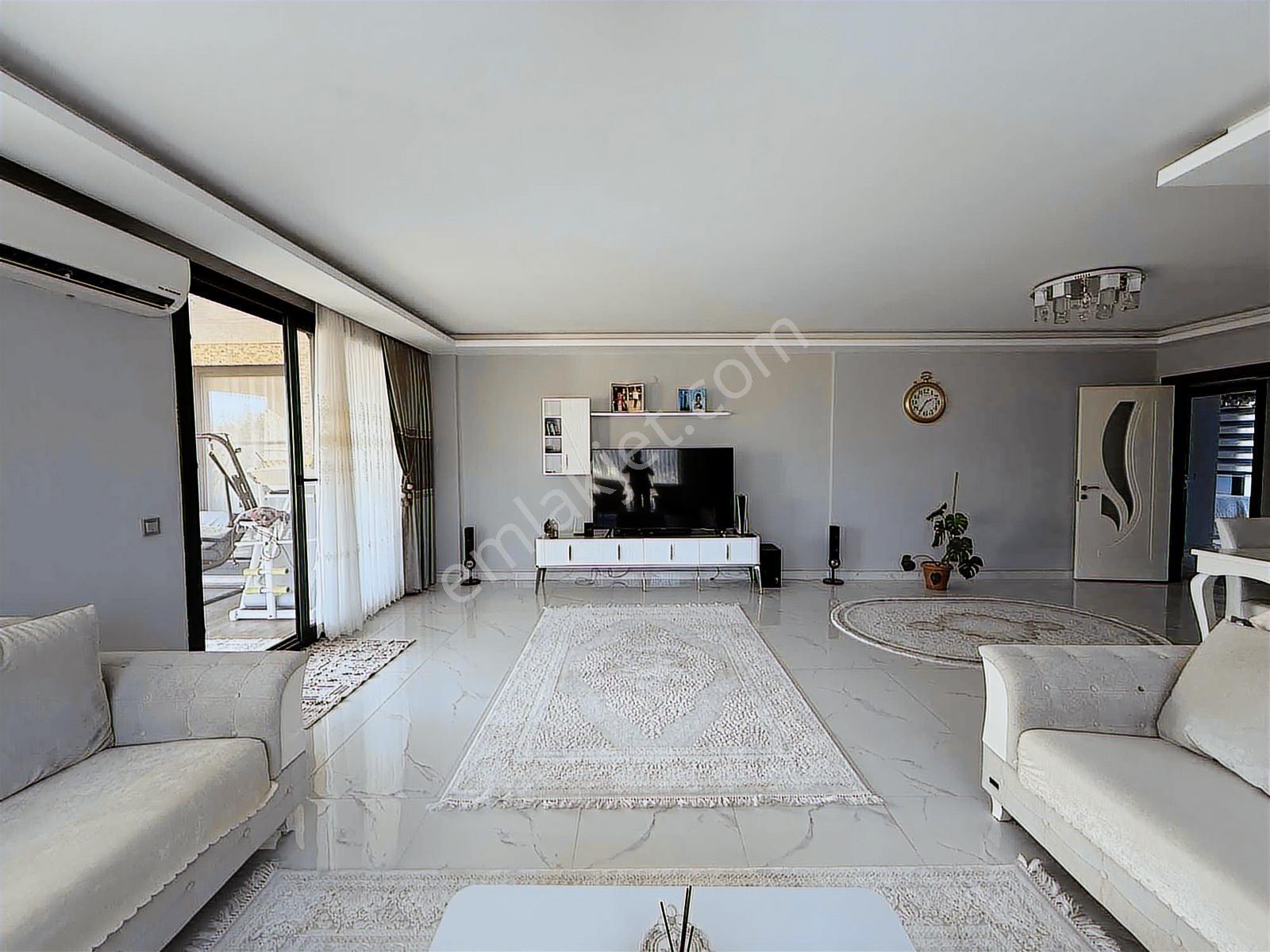 Remax Pin'den Kızılcaköyde 60 Metre Yol Cepheli Havuzlu Villa - Görsel 35