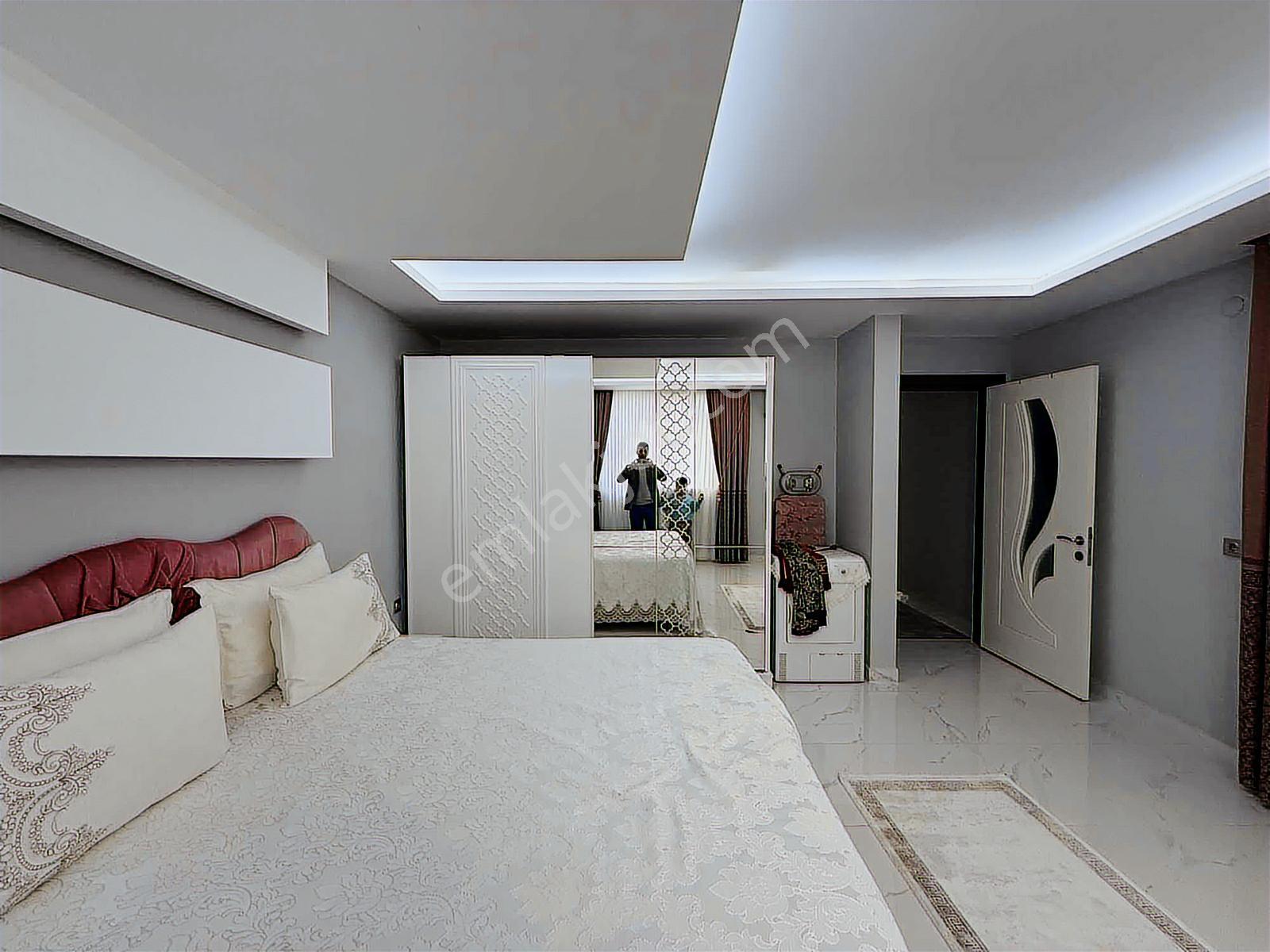 Remax Pin'den Kızılcaköyde 60 Metre Yol Cepheli Havuzlu Villa - Görsel 32