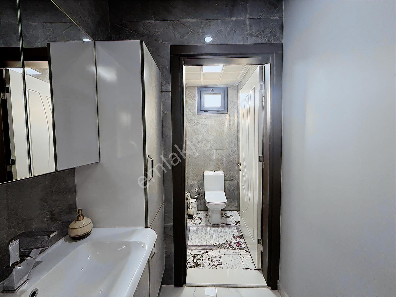 Remax Pin'den Kızılcaköyde 60 Metre Yol Cepheli Havuzlu Villa - Görsel 23