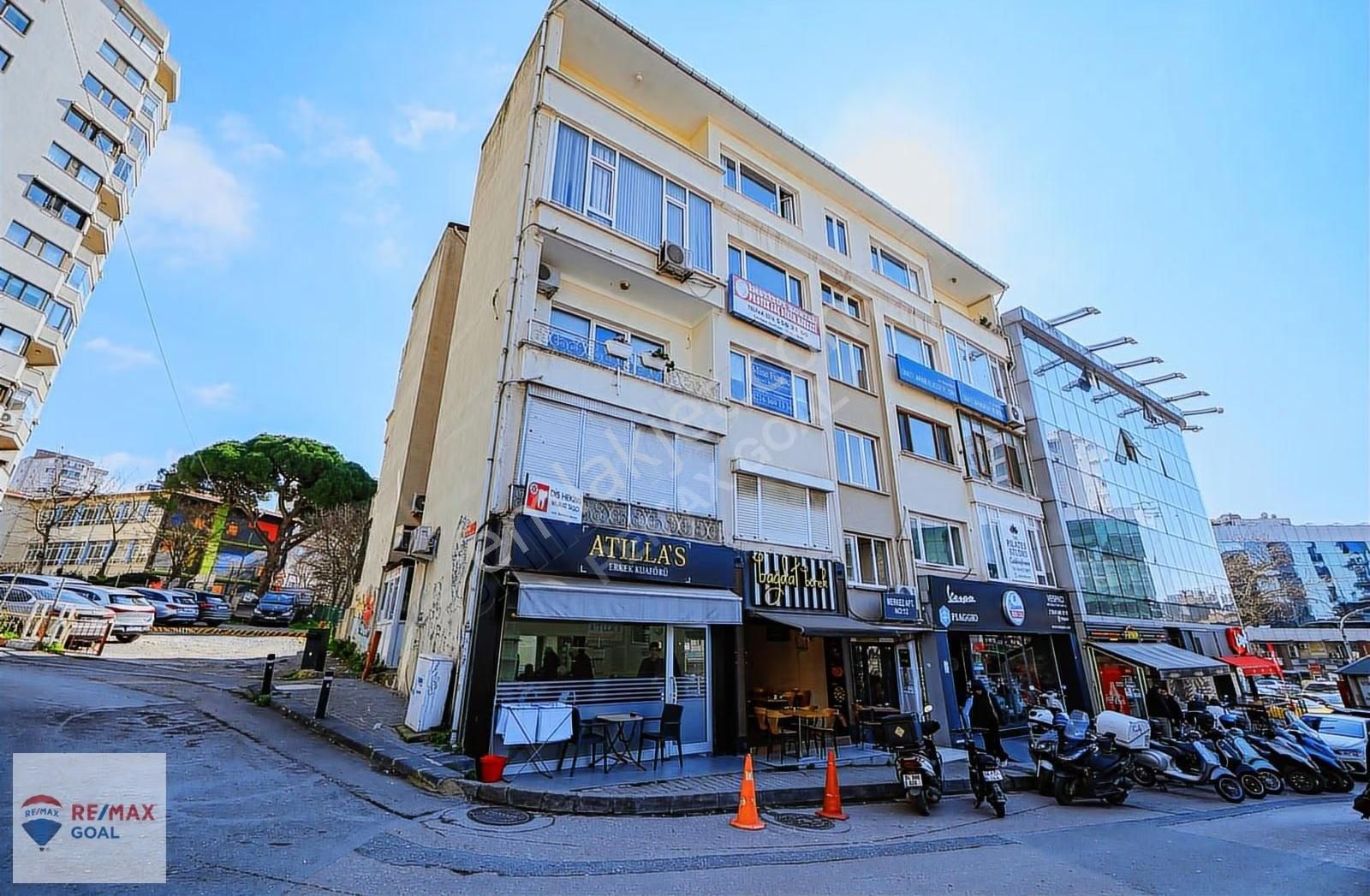 Remax Şirvan'dan Kızıltoprak Bağdat Caddesinde Satılık 2+1 Daire