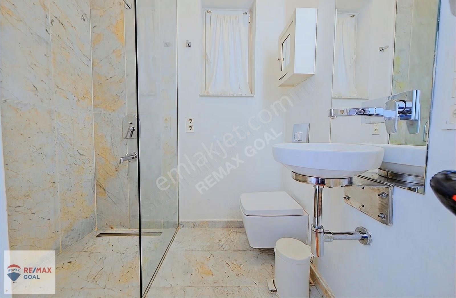 Galata Kulesine Komşu Tarihi Binada Satılık 3+1 Daire - Görsel 9