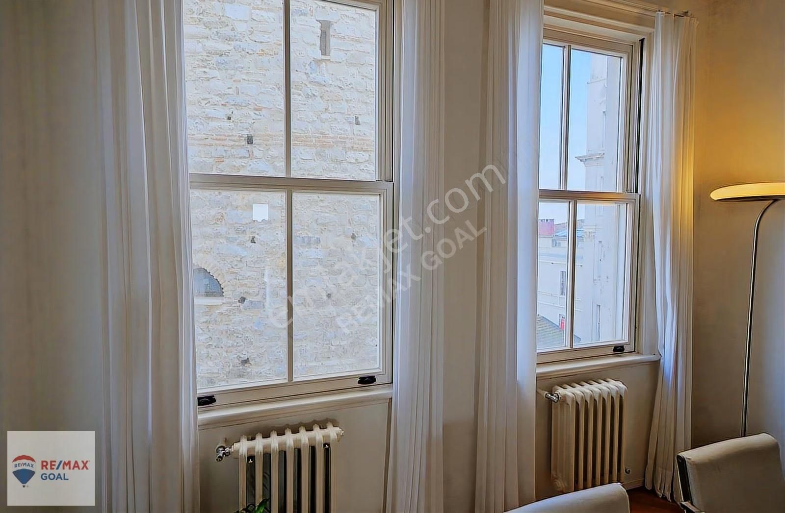 Galata Kulesine Komşu Tarihi Binada Satılık 3+1 Daire - Görsel 34