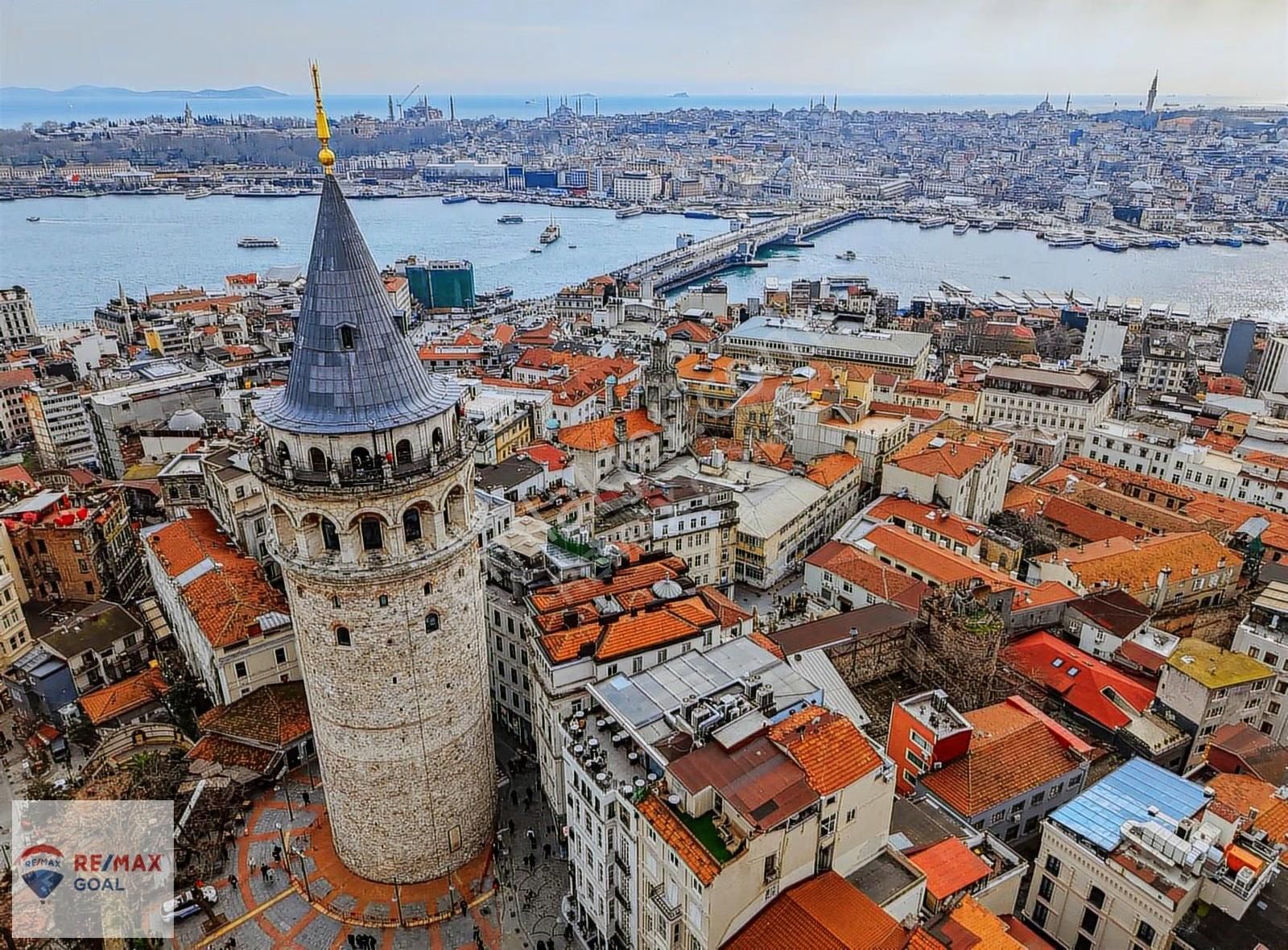 Galata Kulesine Komşu Tarihi Binada Satılık 3+1 Daire - Görsel 22