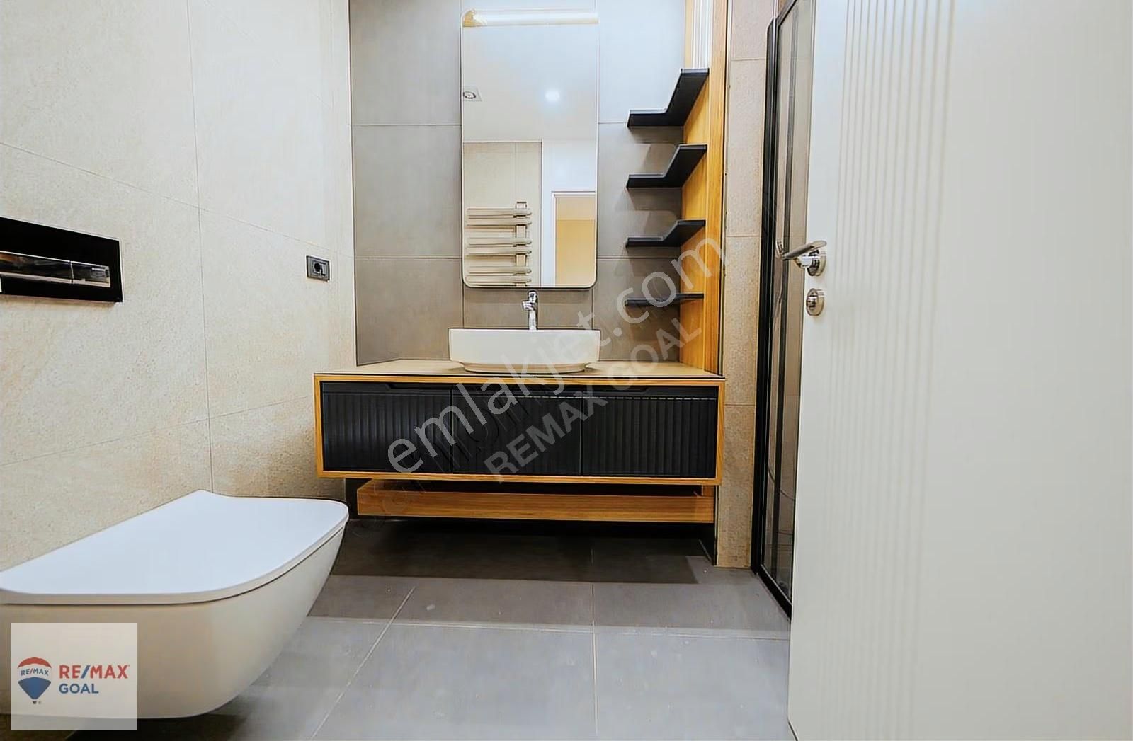 Vadi Zekeriyaköy'de 3 Katlı, Şömineli, Özel Bahçeli 194 M² 4+1 - Görsel 27