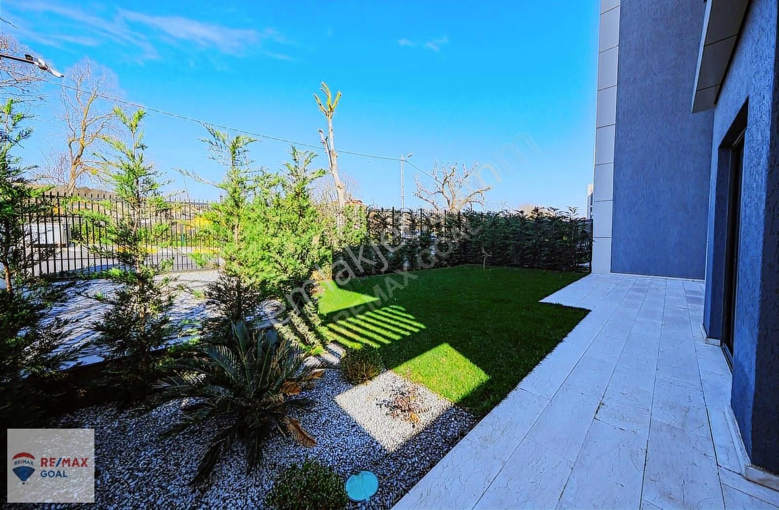 Vadi Zekeriyaköy'de 3 Katlı, Şömineli, Özel Bahçeli 194 M² 4+1 - Görsel 20