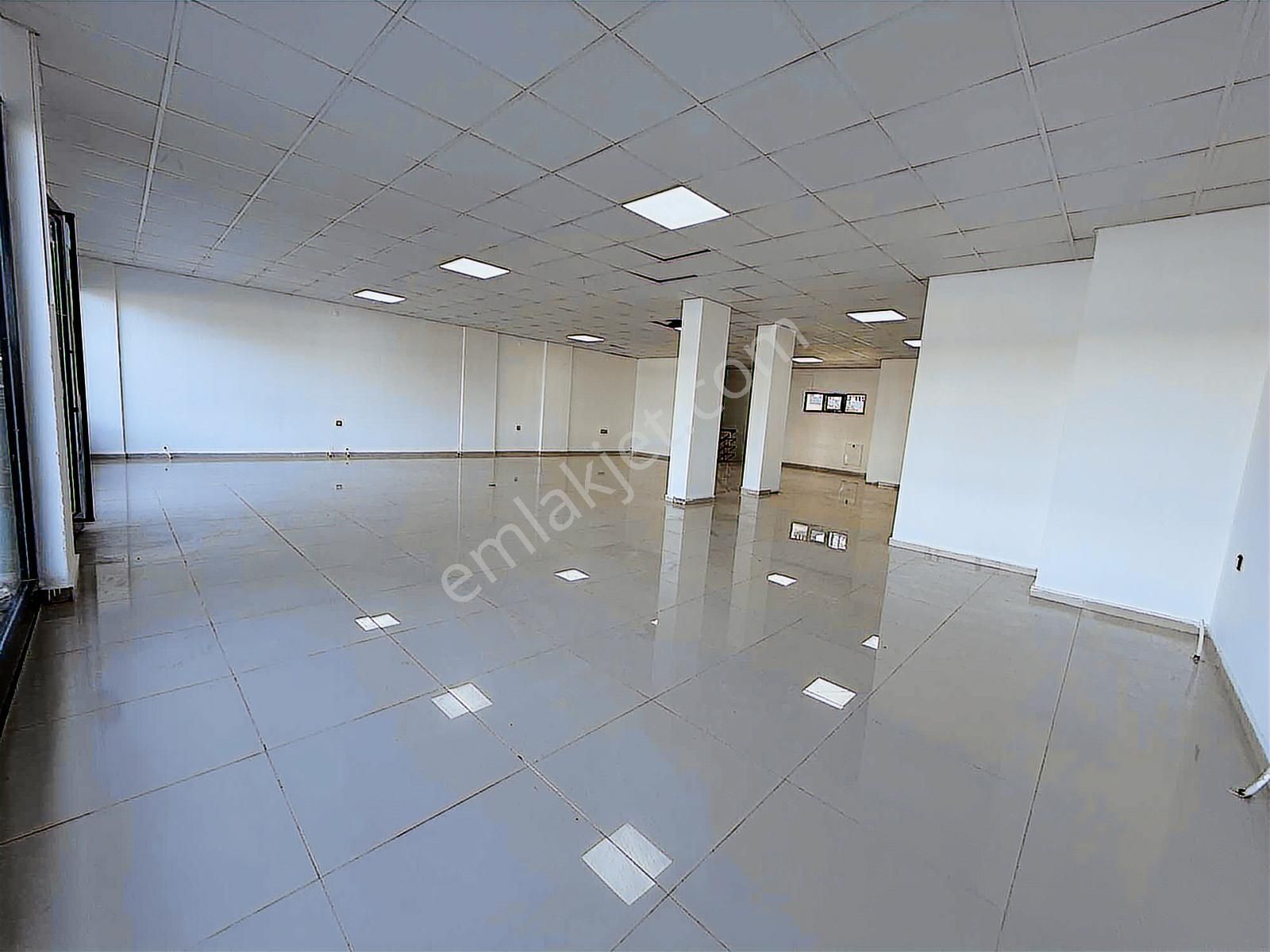 Kent Gayrimenkul'den 400 M2 İki Dükkan Birleşimi Kiralık Dükkan - Görsel 3