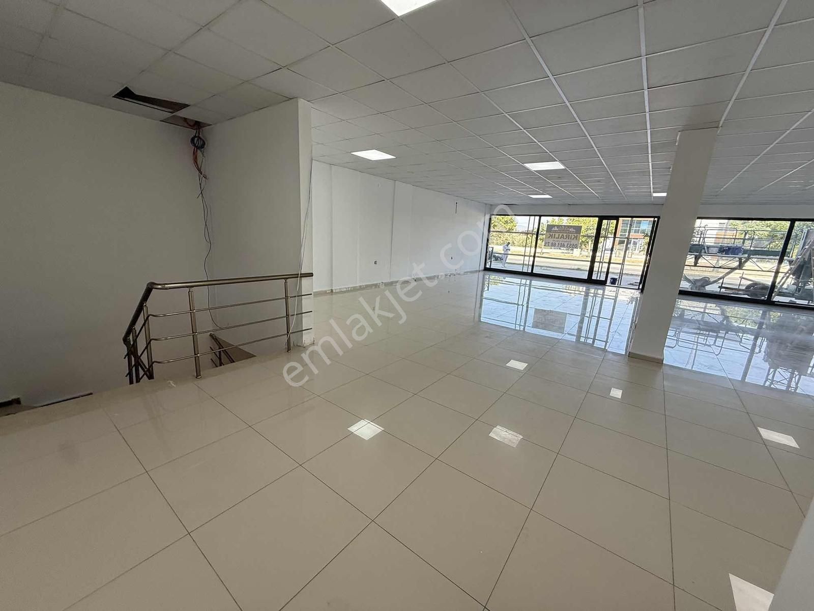 Kent Gayrimenkul'den 400 M2 İki Dükkan Birleşimi Kiralık Dükkan - Görsel 14