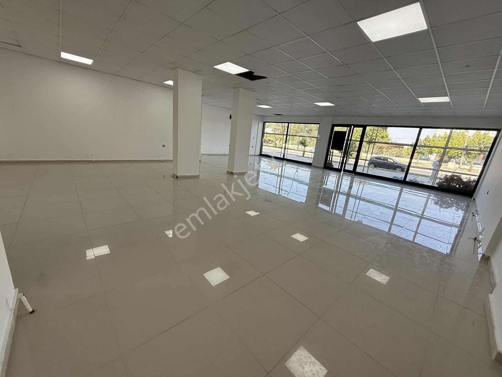 Kent Gayrimenkul'den 400 M2 İki Dükkan Birleşimi Kiralık Dükkan - Görsel 24