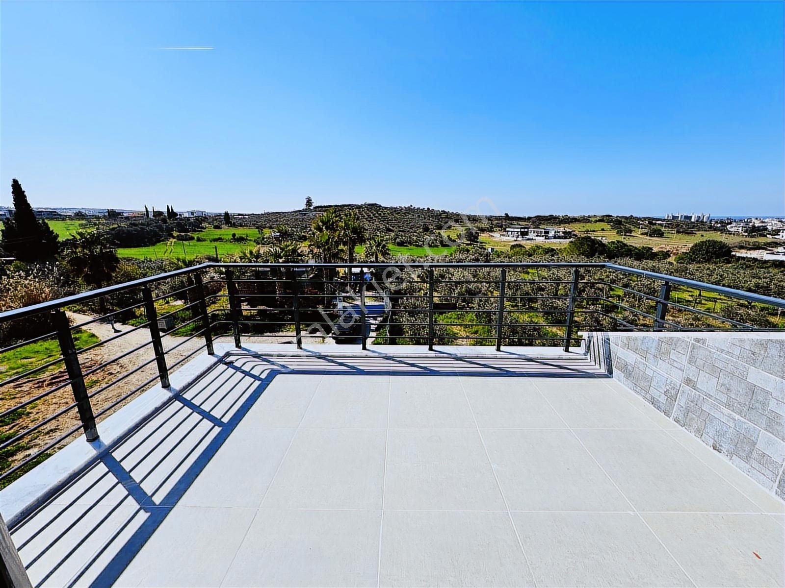 Didimde Satılık Havuzlu Geniş Bahçeli 4 Yaşında Şok Fiyat Villa - Görsel 29