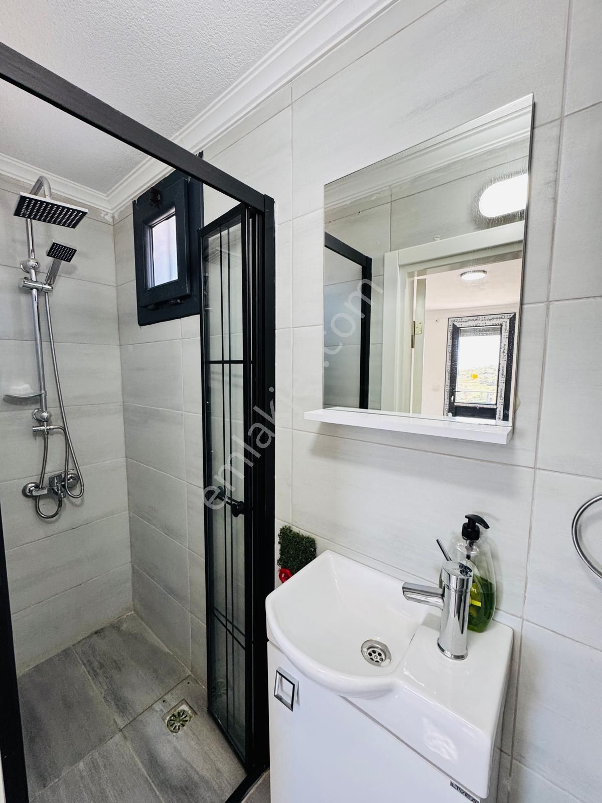 Didimde Satılık Havuzlu Geniş Bahçeli 4 Yaşında Şok Fiyat Villa - Görsel 15