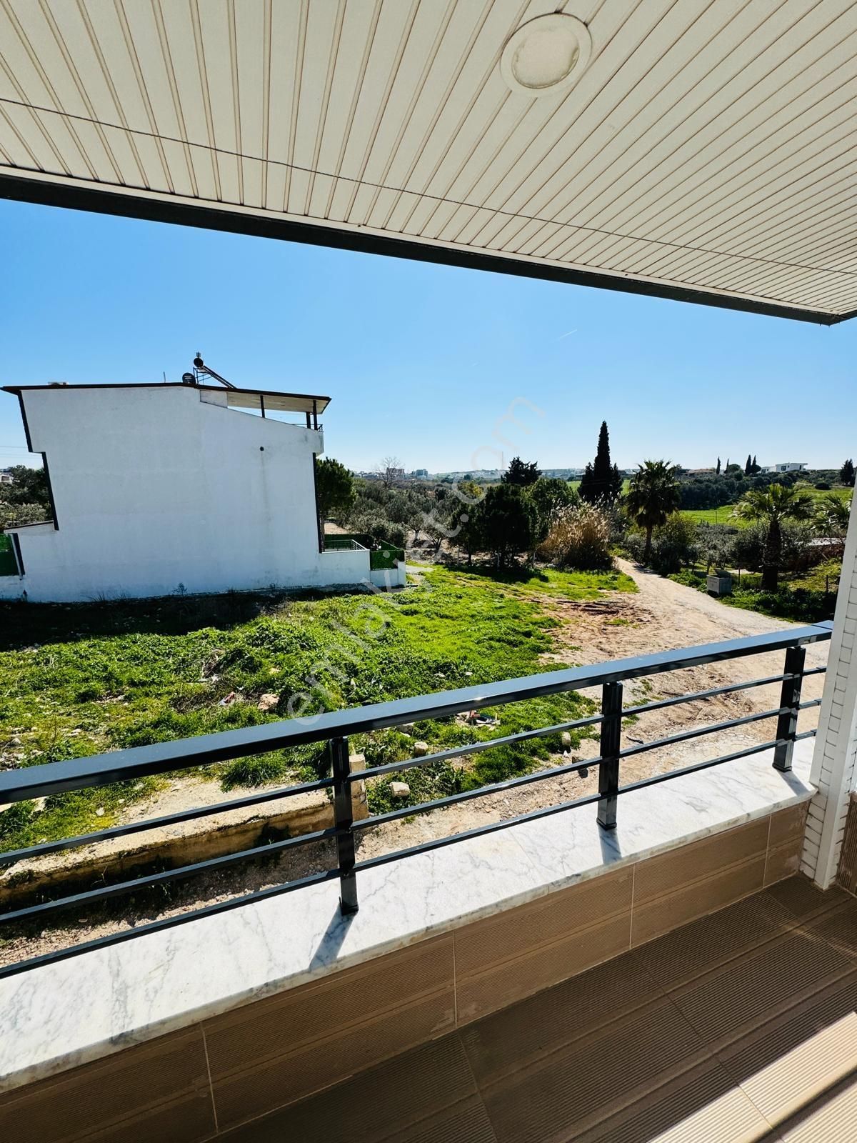 Didimde Satılık Havuzlu Geniş Bahçeli 4 Yaşında Şok Fiyat Villa - Görsel 20