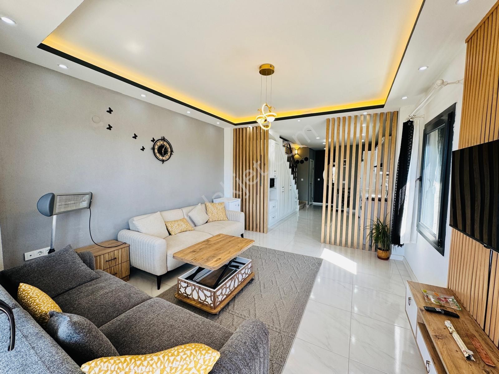 Didimde Satılık Havuzlu Geniş Bahçeli 4 Yaşında Şok Fiyat Villa - Görsel 17