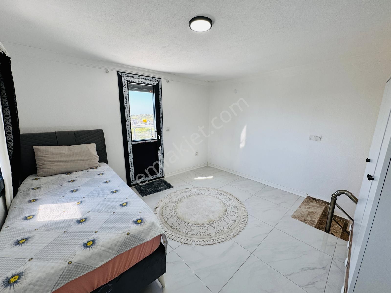 Didimde Satılık Havuzlu Geniş Bahçeli 4 Yaşında Şok Fiyat Villa - Görsel 28