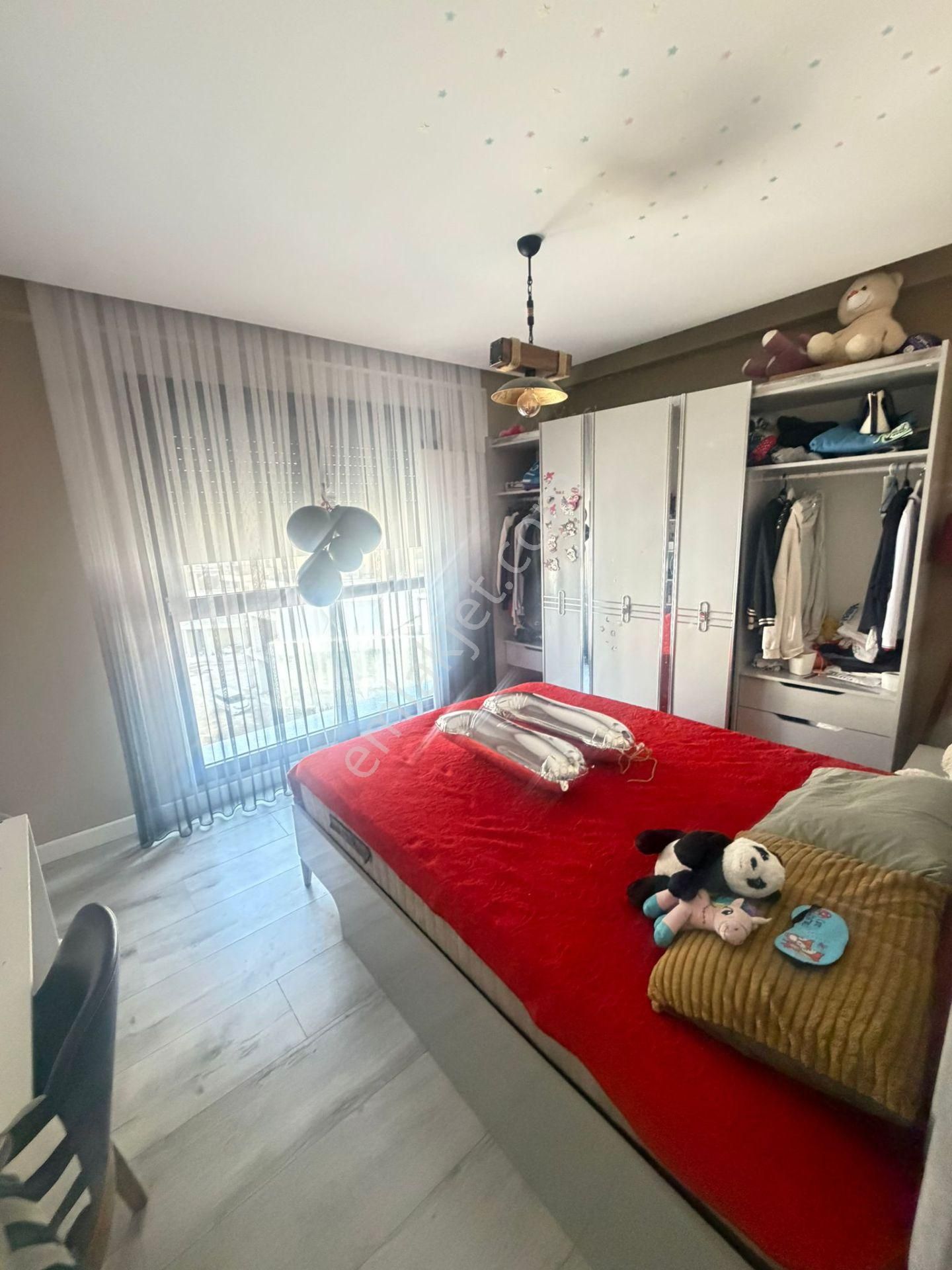 Yakakent Mahallesinde Site İçinde Havuzlu 3+1 Satılık Daire - Görsel 6