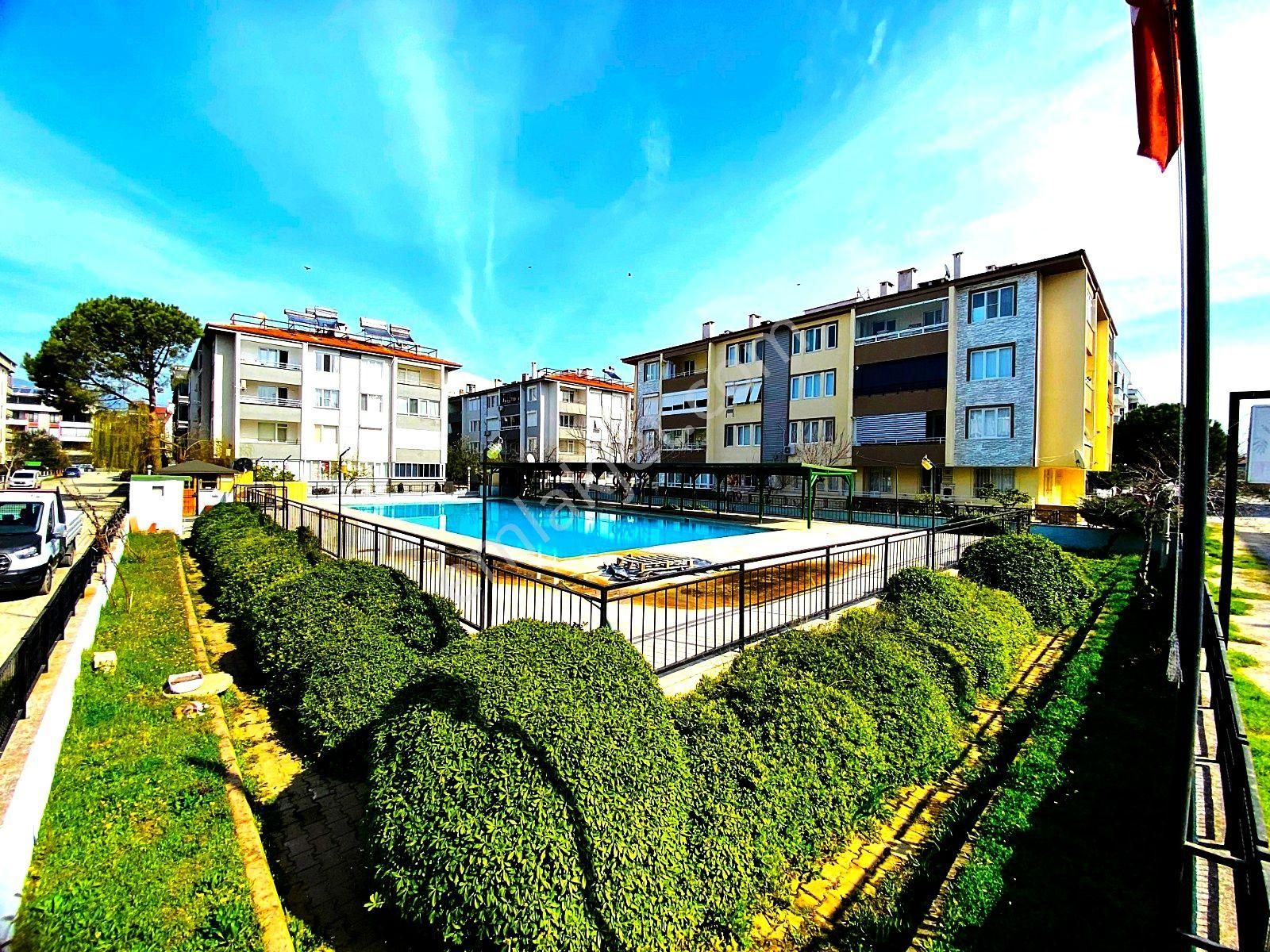 Aktif'ten Akçay'da Satılık Harika Fiyata Yüksek Kredili Havuzlu Ön Cephe 3+1daire