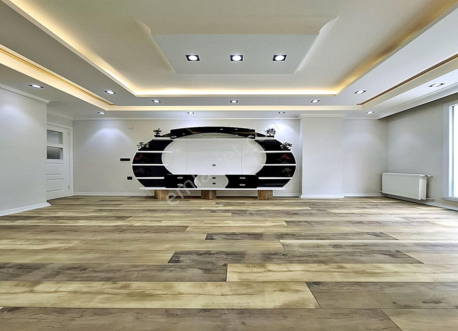 Metrobüse Marmara Parka Yakın Yüksek Kira Getirili 2+1 Arakat - Görsel 3