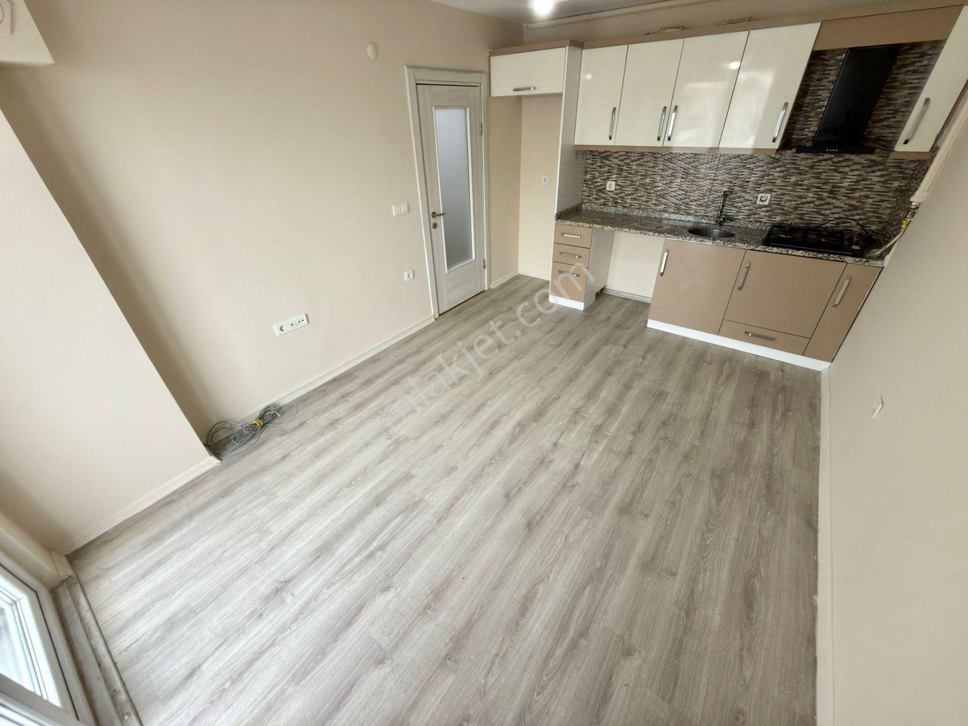 Yükselden Altınkumda Ön Cephe Doğalgazlı Satılık 1+1 Ferah Daire - Görsel 5