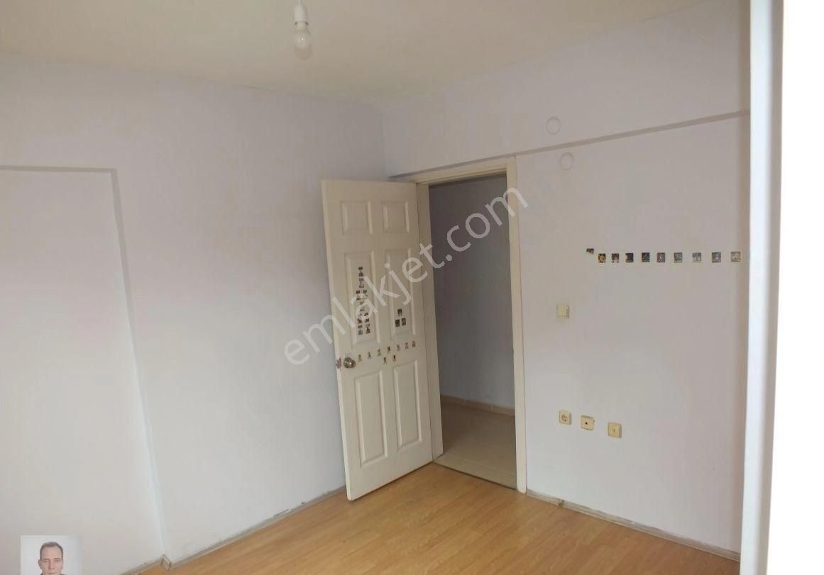 Çorlu Muhittin’in Kalbinde, Ufuk Tuvgan Sitesi’nde Geniş 3+1kombili Kiralık Daire - Görsel 15