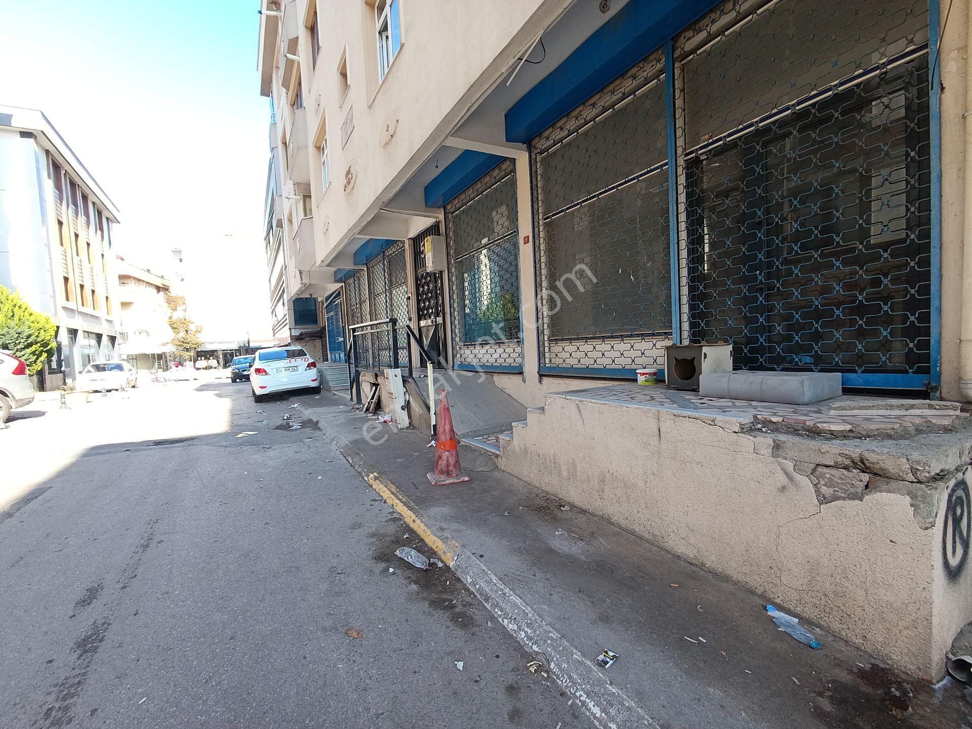 Pendik Esenyalıda Acil Satılık Krediye Uygun 135m2 Ana Cadde Üstü 1 Parsel Dükkan - Görsel 6