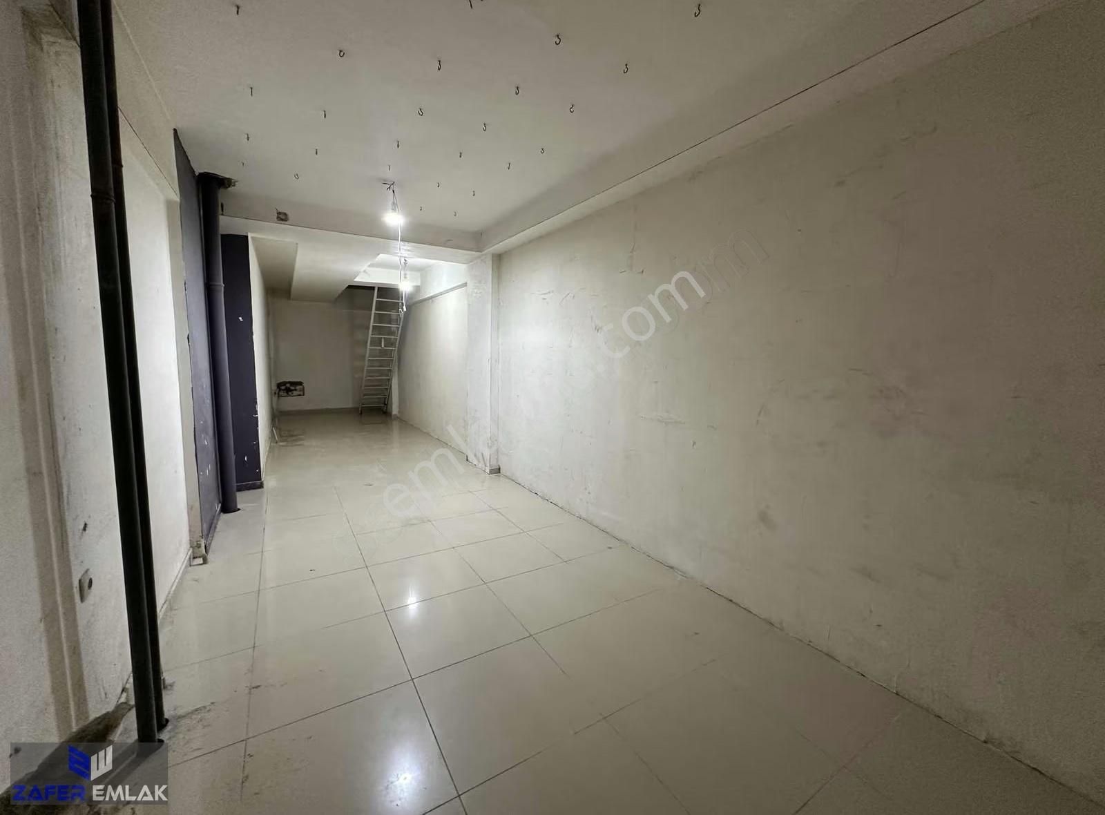 Zafer Emlak'tan İşlek Caddede Satılık İşyeri - Görsel 21