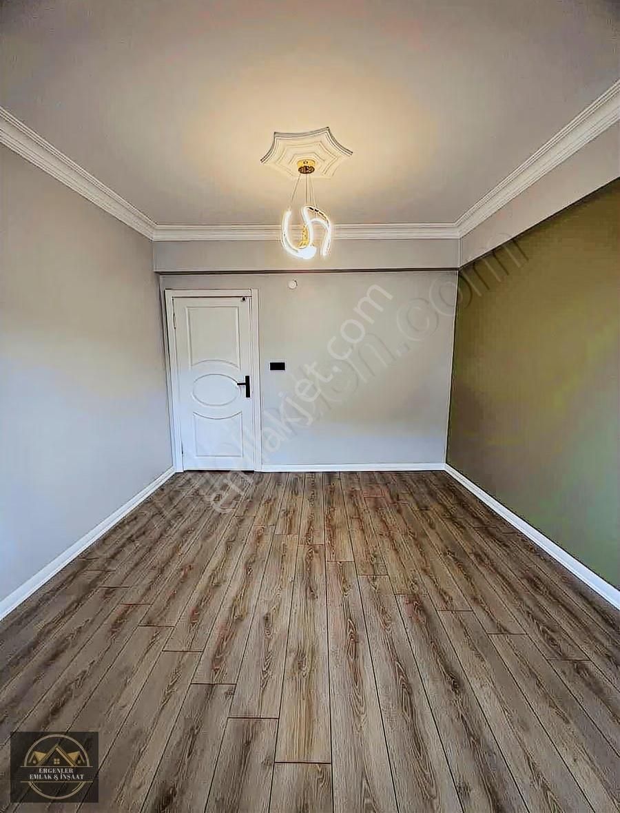 Merkezi Konumda Satılık 2+1 Daire (100m²) - Görsel 9