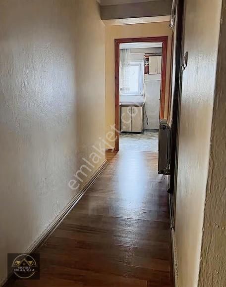 Ergenler Emlak'tan Merkezi Konumda 2+1 Kiralık Daire - Görsel 4