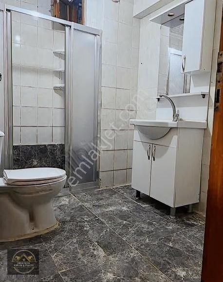 Ergenler Emlak'tan Merkezi Konumda 2+1 Kiralık Daire - Görsel 2